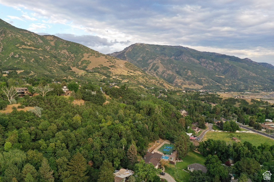 6003 S 2400 E South Ogden, UT 84403