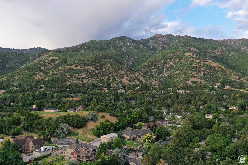 6003 S 2400 E South Ogden, UT 84403