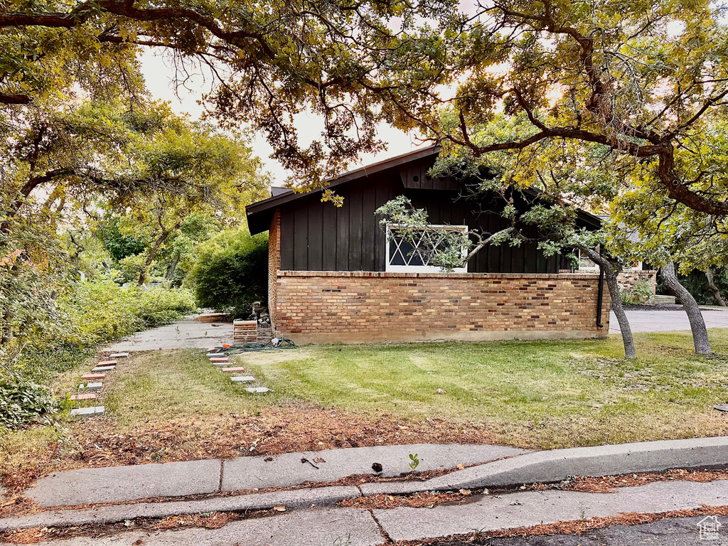 6003 S 2400 E South Ogden, UT 84403