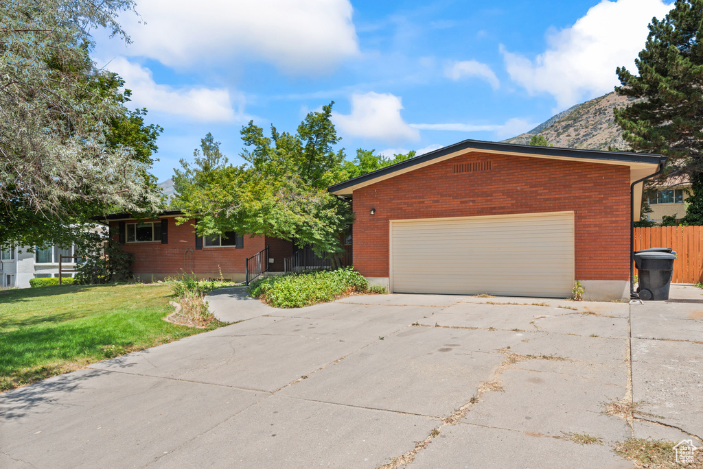 3020 CHEROKEE LN Provo, UT 84604
