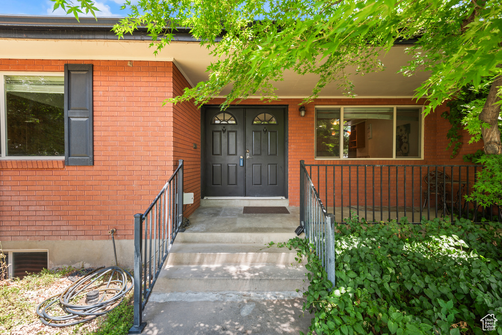 3020 CHEROKEE LN Provo, UT 84604