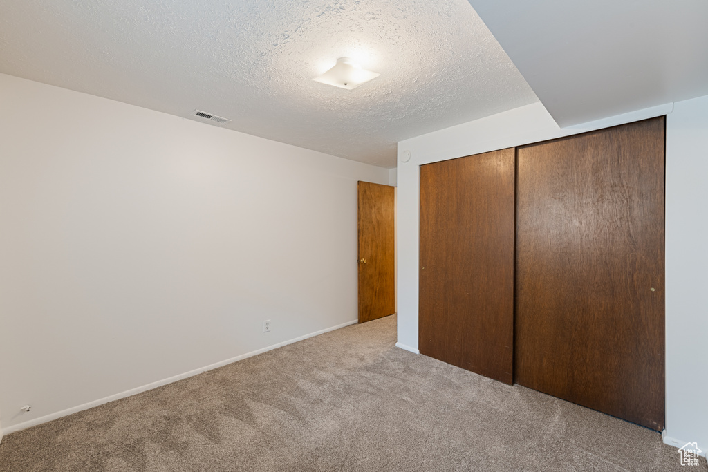 1884 E JEREMY CT Murray, UT 84121