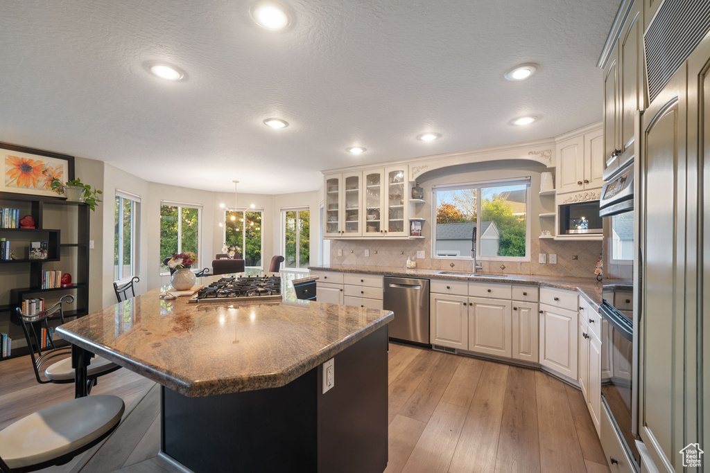 10025 SILVER STREAK DR South Jordan, UT 84095