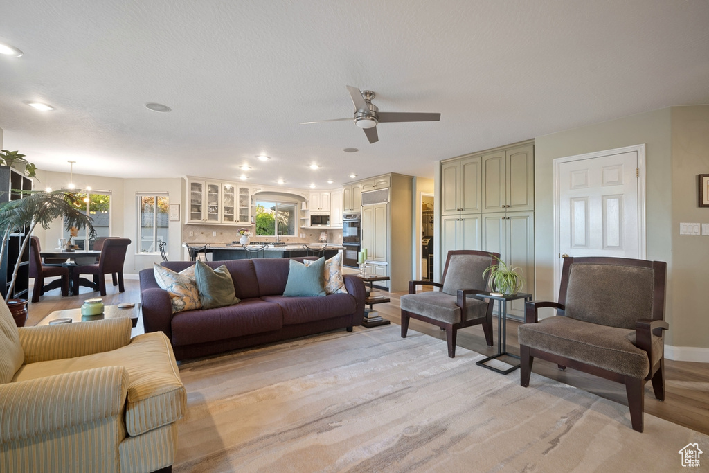10025 SILVER STREAK DR South Jordan, UT 84095
