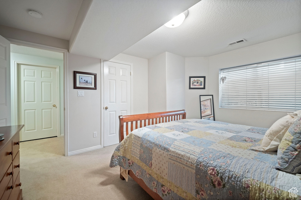10025 SILVER STREAK DR South Jordan, UT 84095