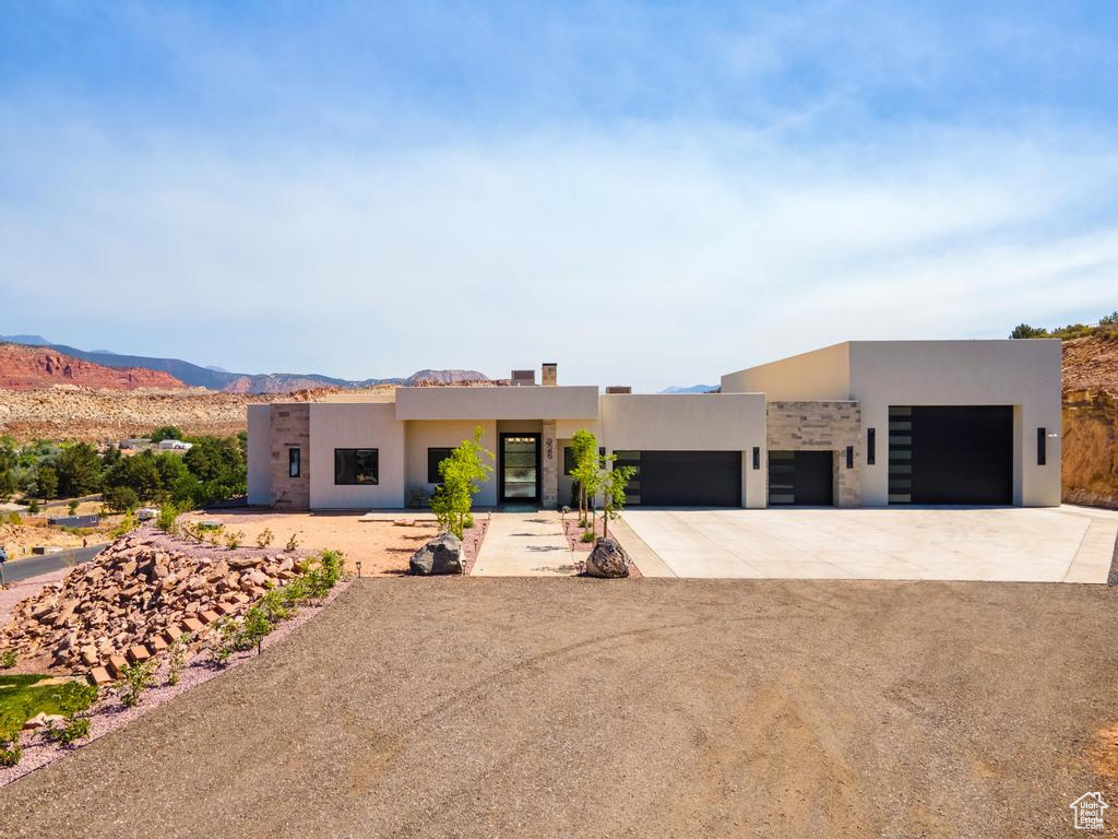Photo 70 for MLS #2096465 at 226 W Shinarump Cir
