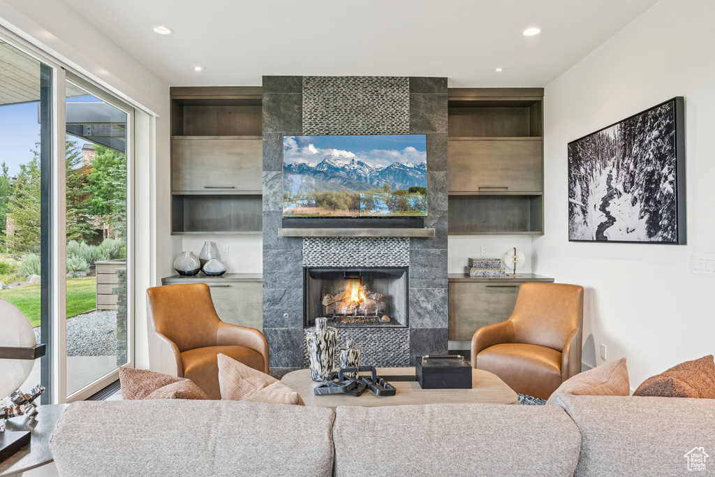 7400 N WEST HILLS TRL Park City, UT 84098