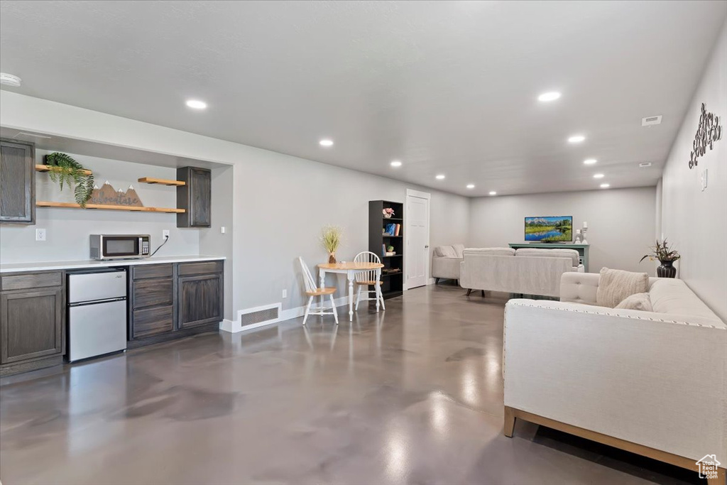 998 S STEED DR Syracuse, UT 84075