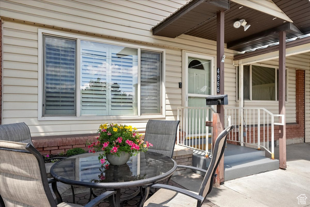 4966 S 2325 W Roy, UT 84067