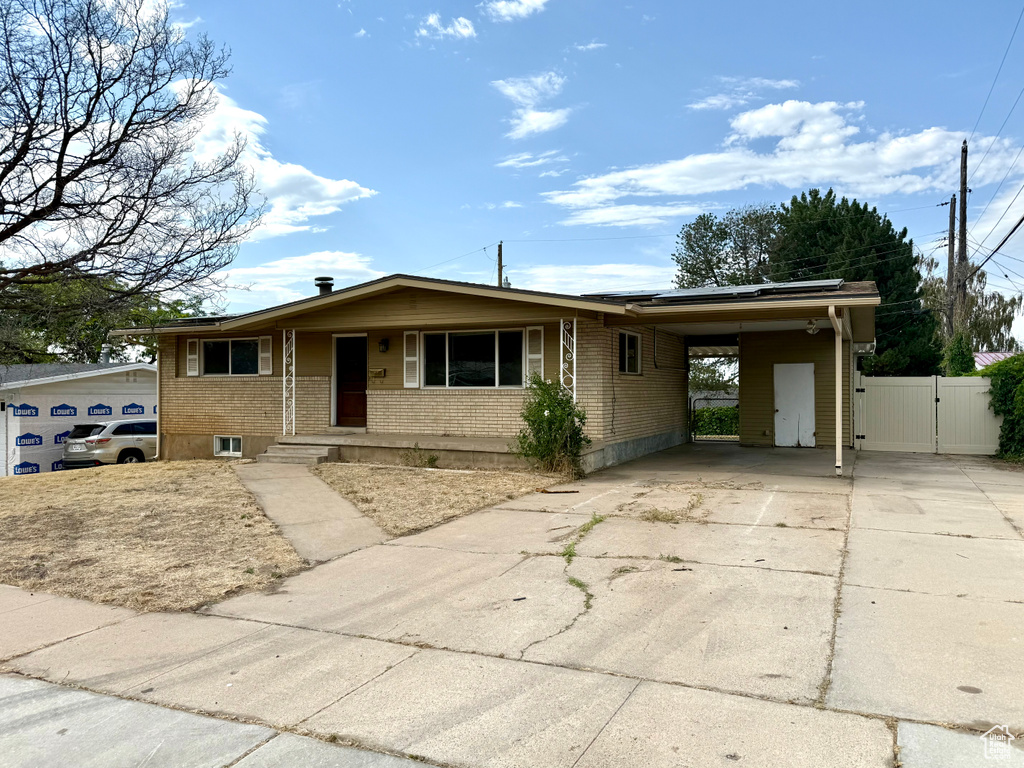 2418 W 4750 S Roy, UT 84067