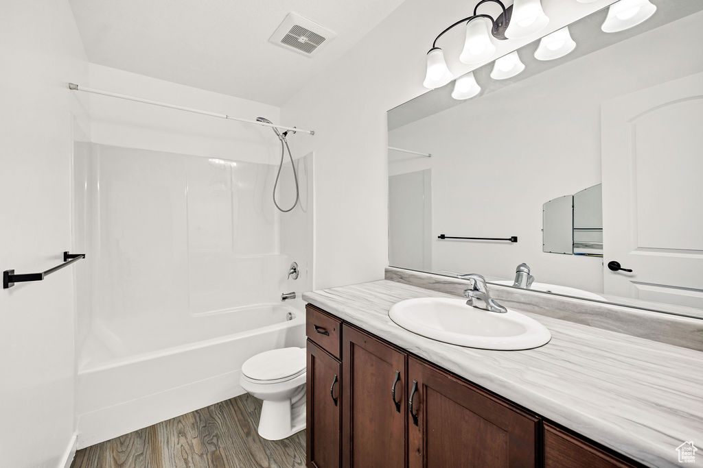 496 S 1600 E Hyrum, UT 84319