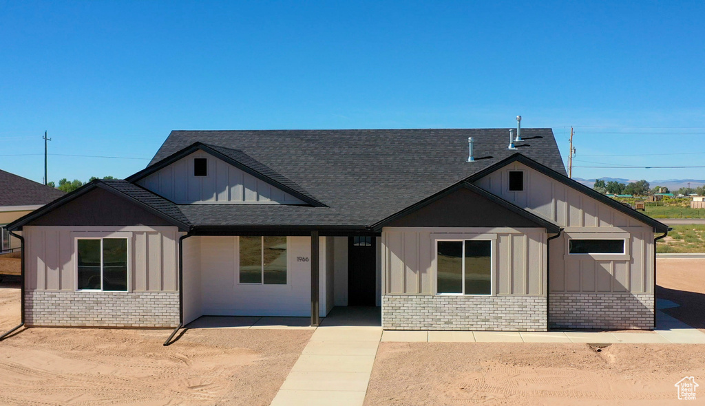 Photo 4 for MLS #2096491 at 1966 W 4750 North