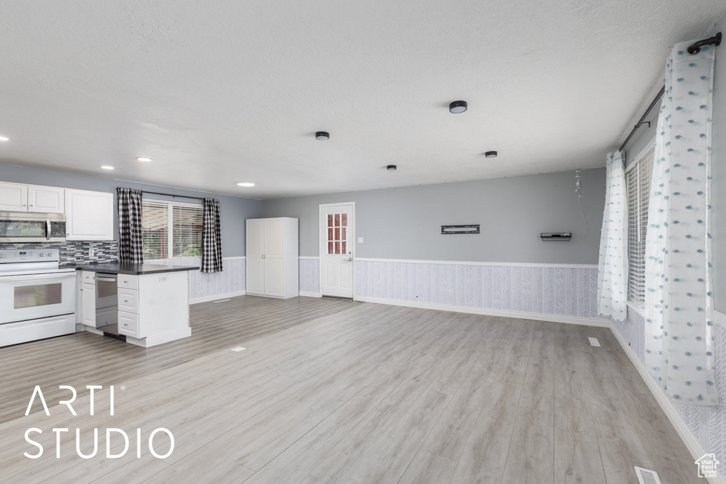 4328 S 2175 W Roy, UT 84067