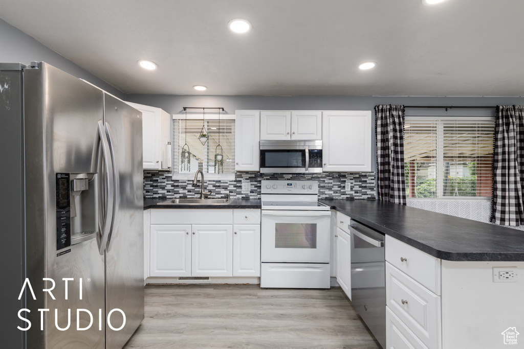 4328 S 2175 W Roy, UT 84067