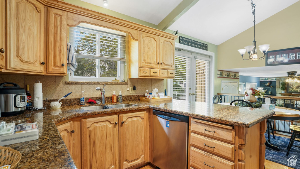 7488 S BLACKFRIAR CIR West Jordan, UT 84084