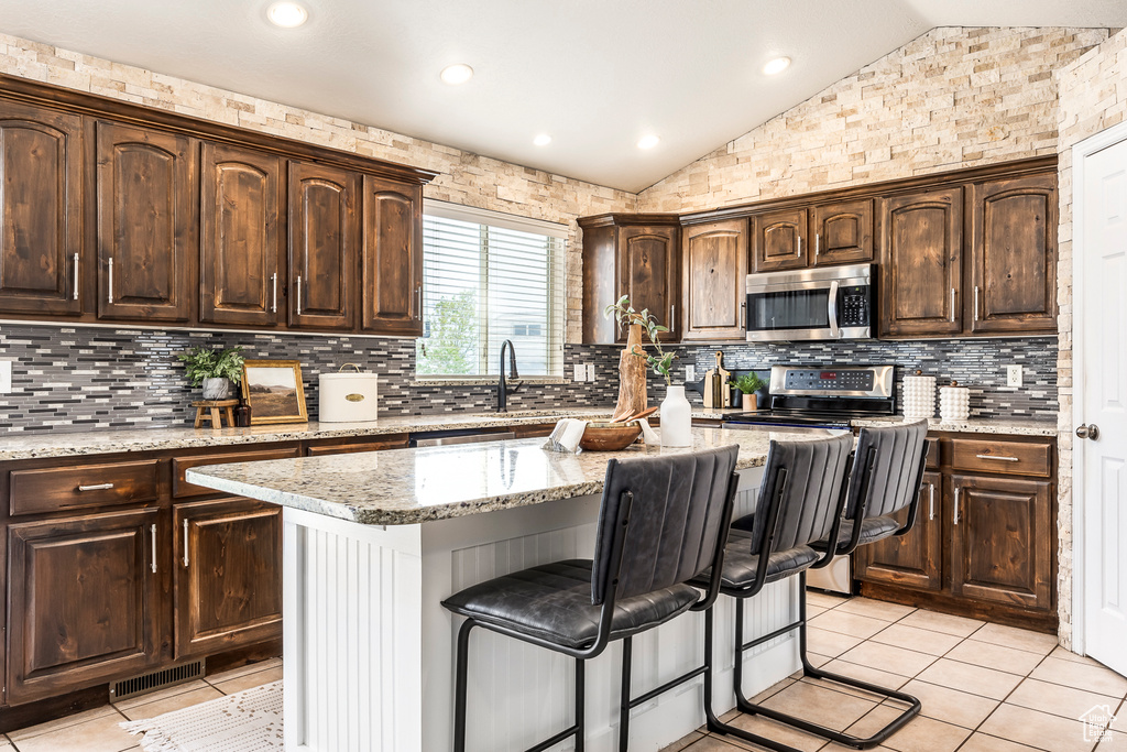 9768 N 5520 W Highland, UT 84003
