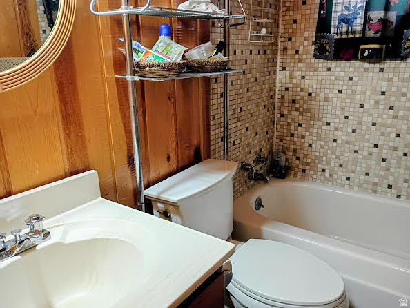 6635 N LOWRY RD Orangeville, UT 84537