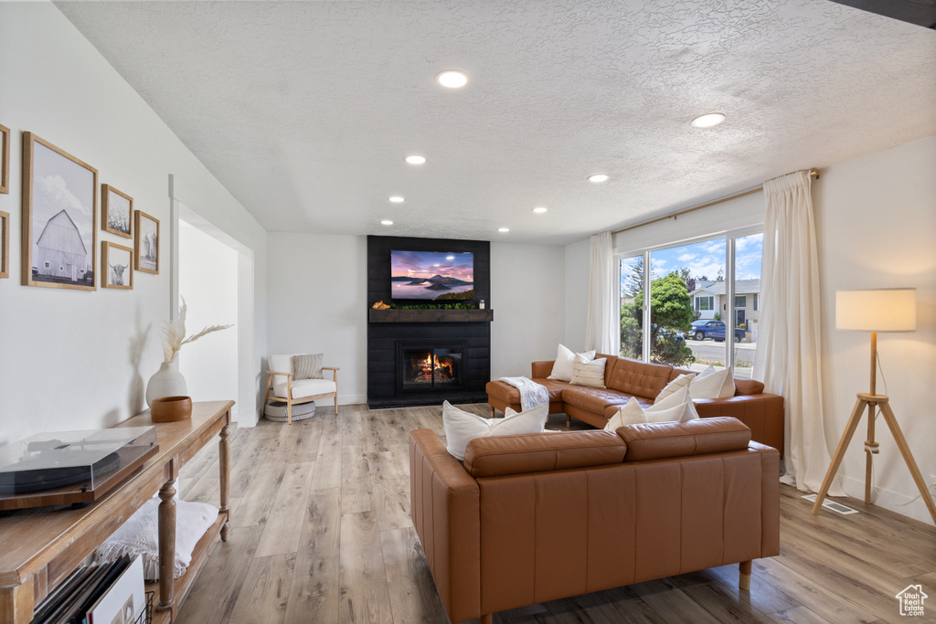9499 S 220 E Sandy, UT 84070