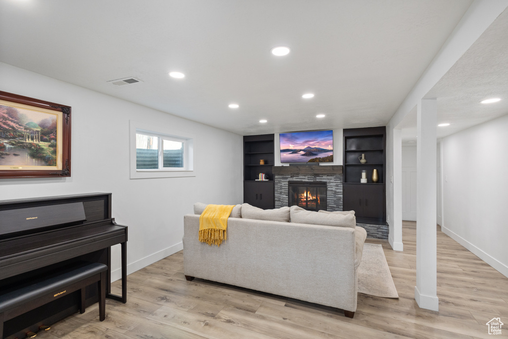 9499 S 220 E Sandy, UT 84070