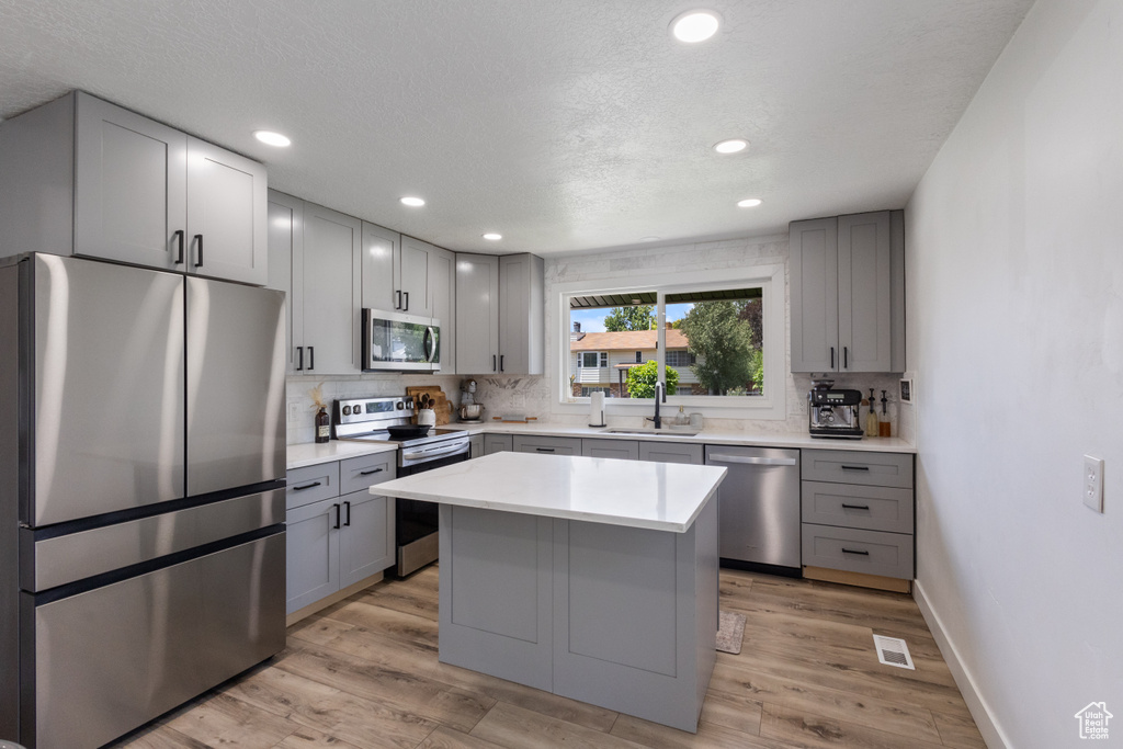 9499 S 220 E Sandy, UT 84070