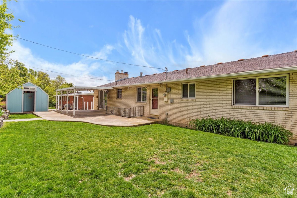 952 N KINGSWOOD RD Kaysville, UT 84037