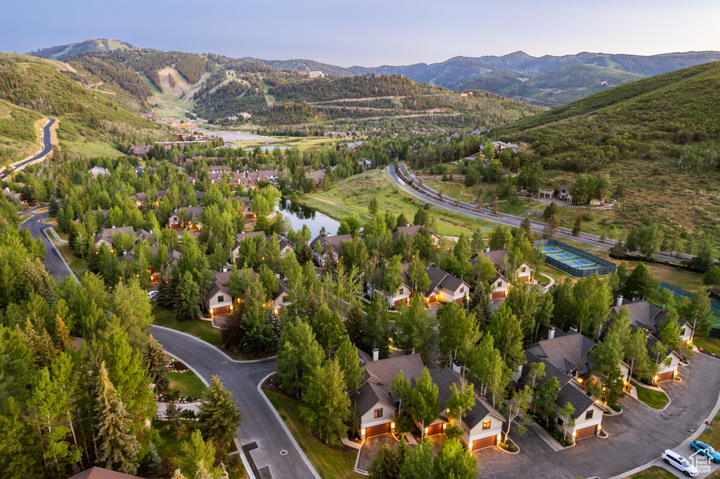 Bird's eye view of a water and mountain view