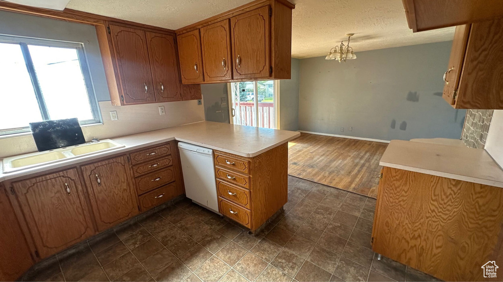 4220 S 2075 W Roy, UT 84067