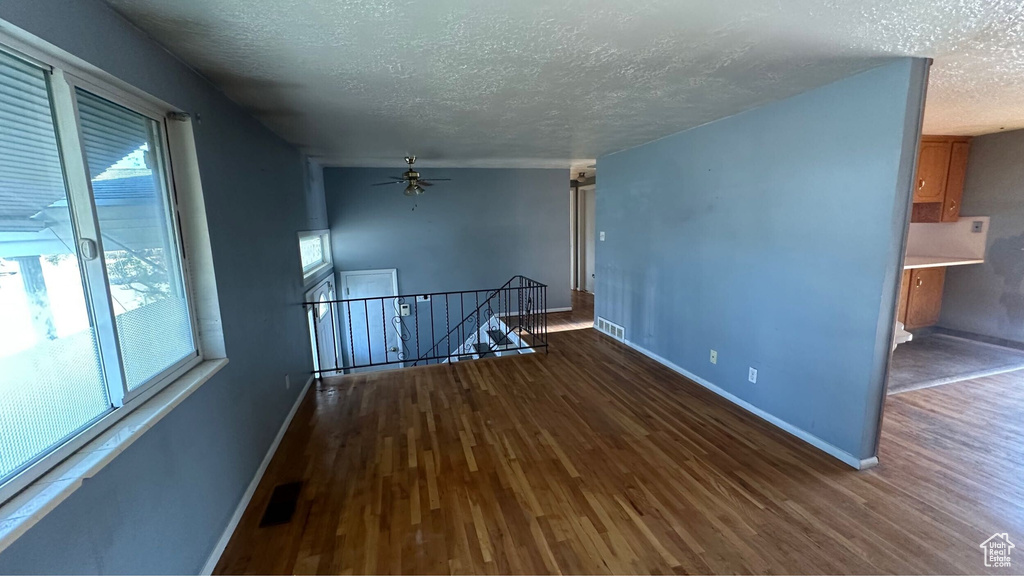4220 S 2075 W Roy, UT 84067