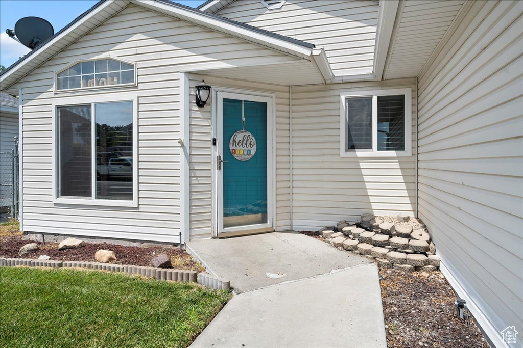 3042 S FESTIVAL DR West Valley City, UT 84120