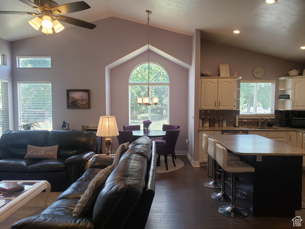 62 S 100 E Kaysville, UT 84037