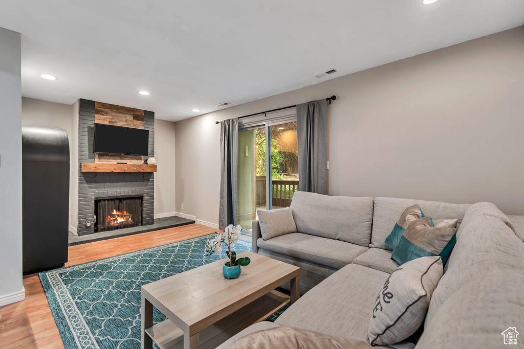 5398 S TONALEA DR Salt Lake City, UT 84107