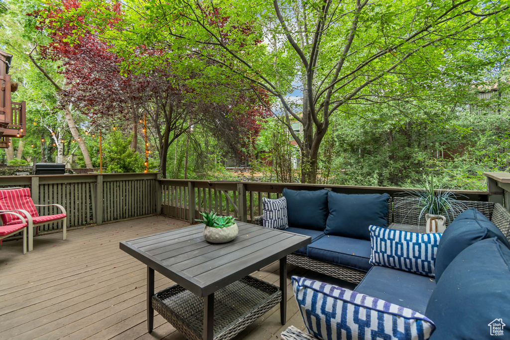 5398 S TONALEA DR Salt Lake City, UT 84107