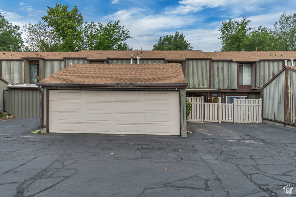 5398 S TONALEA DR Salt Lake City, UT 84107