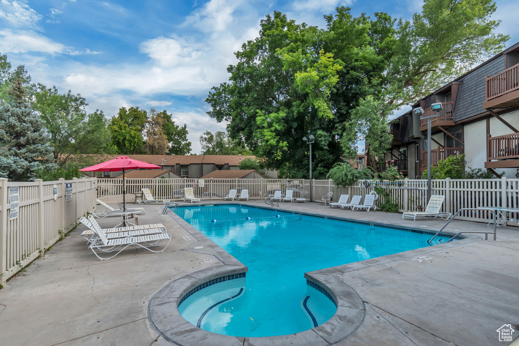 5398 S TONALEA DR Salt Lake City, UT 84107