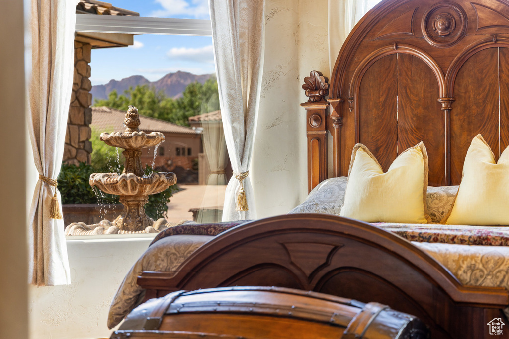 Bedroom view of a mountainous background