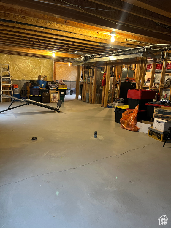 2586 W DEER DR Stockton, UT 84071
