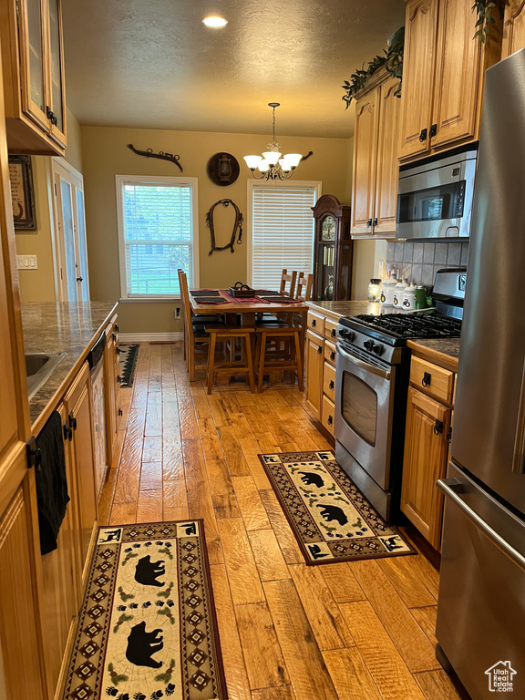 2586 W DEER DR Stockton, UT 84071