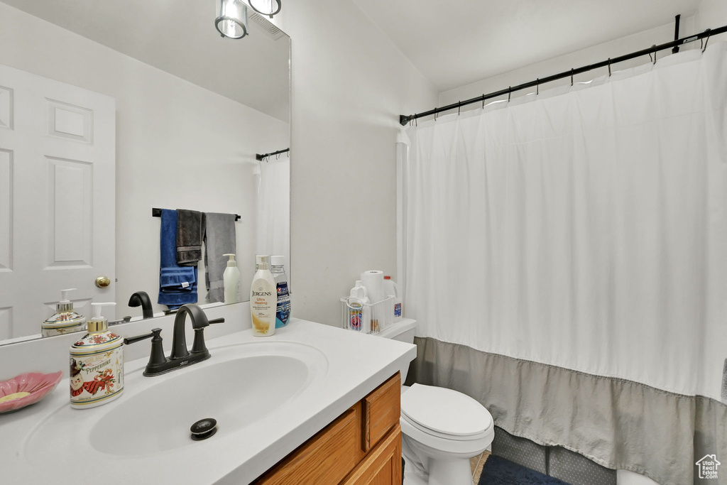 2221 W DAVENSHIRE LN Taylorsville, UT 84129