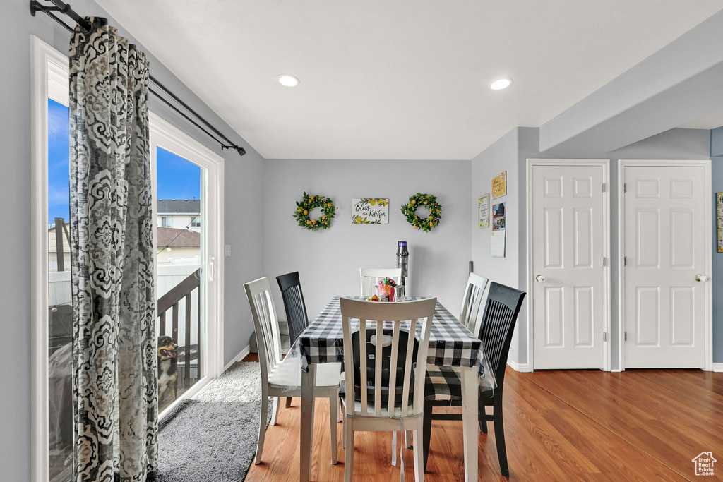 2221 W DAVENSHIRE LN Taylorsville, UT 84129