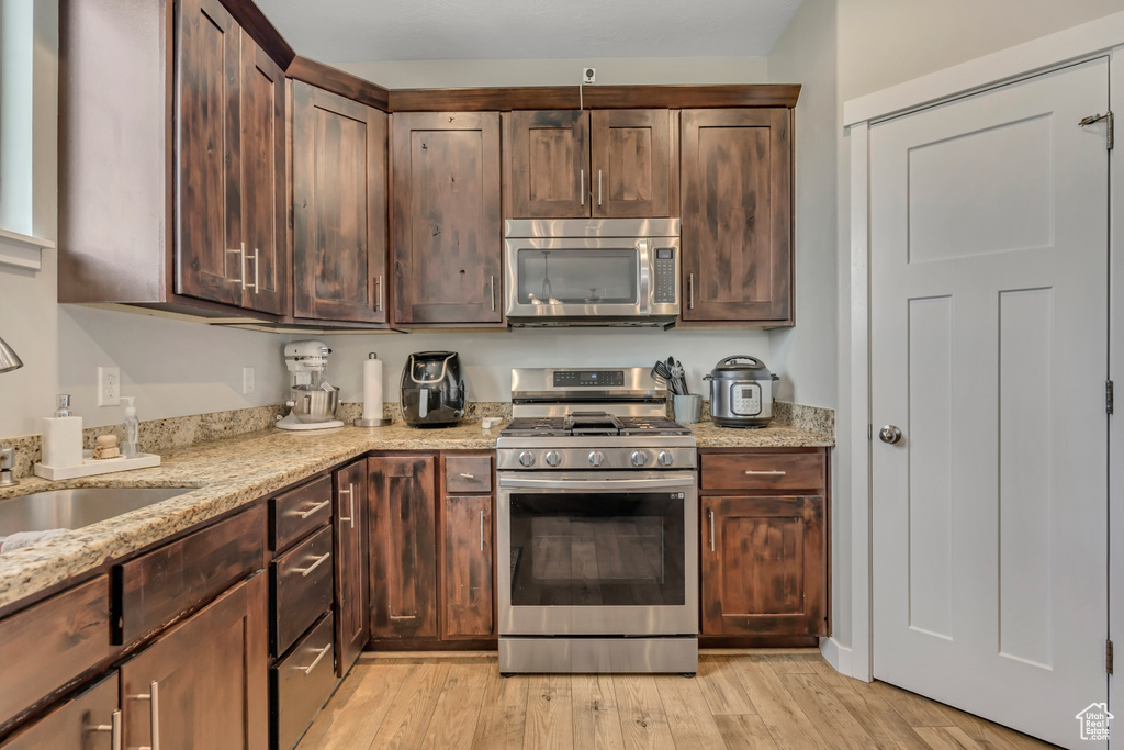 898 W FREEDOM WAY Bluffdale, UT 84065