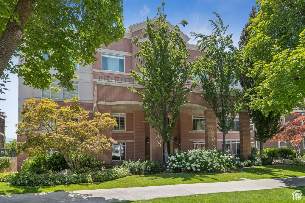 838 E SOUTH TEMPLE #409 Salt Lake City, UT 84102