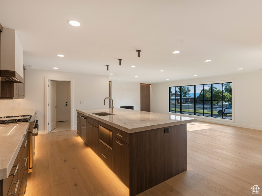 1303 S WASATCH DR Salt Lake City, UT 84108