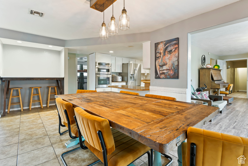 Photo 9 for MLS #2096598 at 283 S 400 West