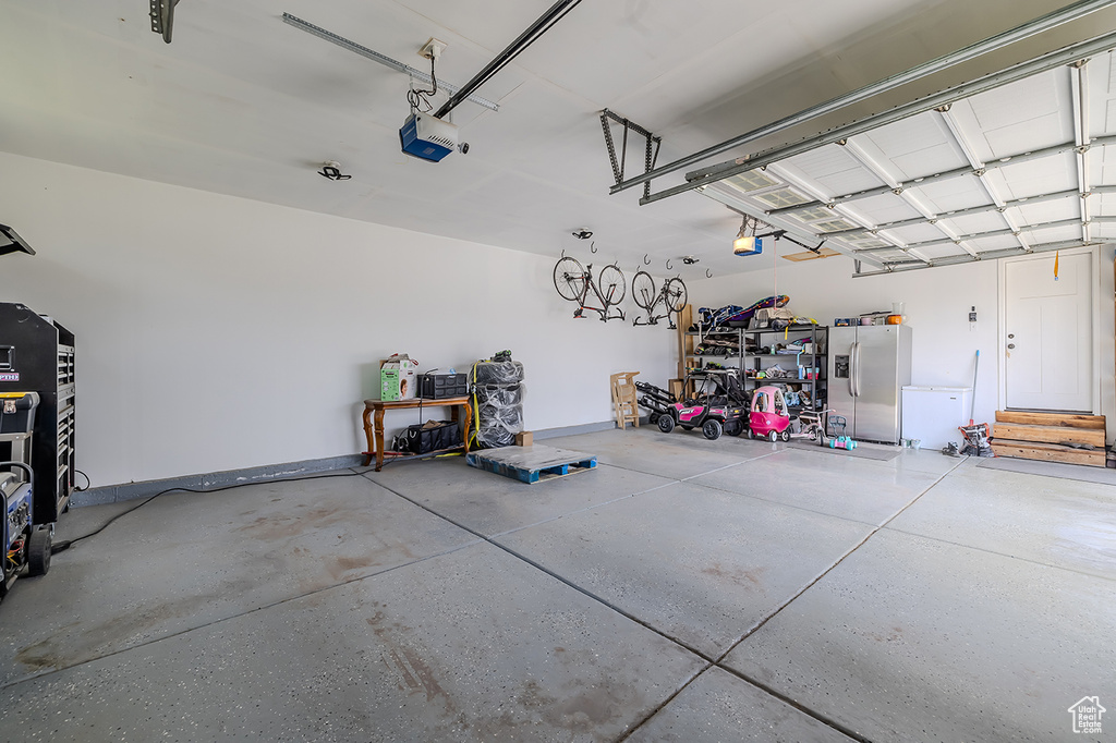 8768 N PEPPERGRASS DR Eagle Mountain, UT 84005