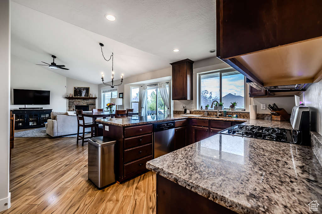 8768 N PEPPERGRASS DR Eagle Mountain, UT 84005