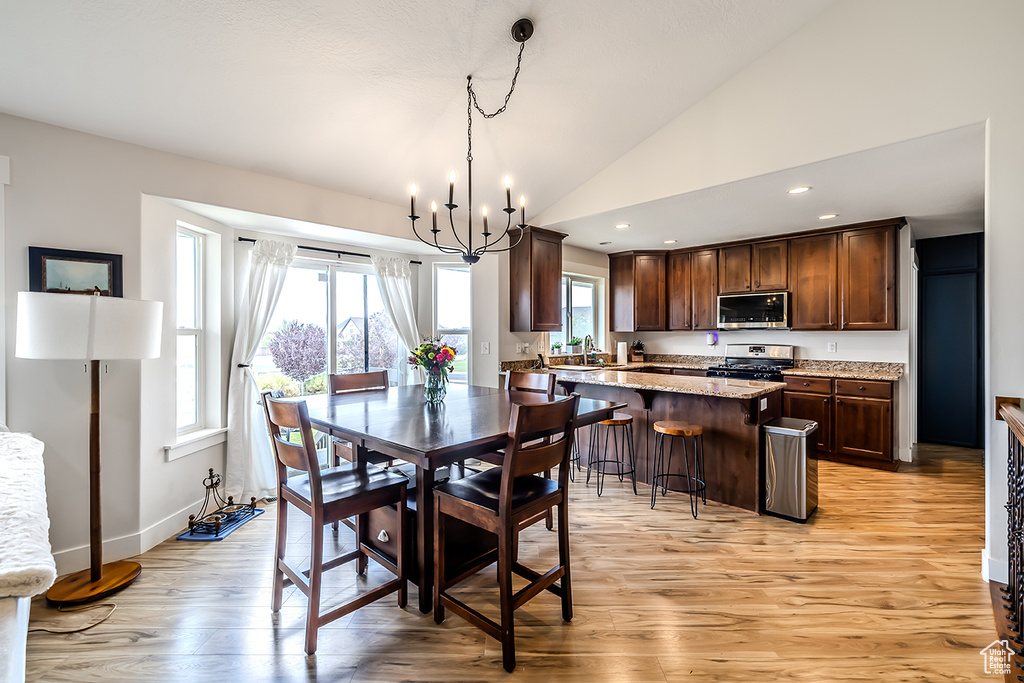 8768 N PEPPERGRASS DR Eagle Mountain, UT 84005