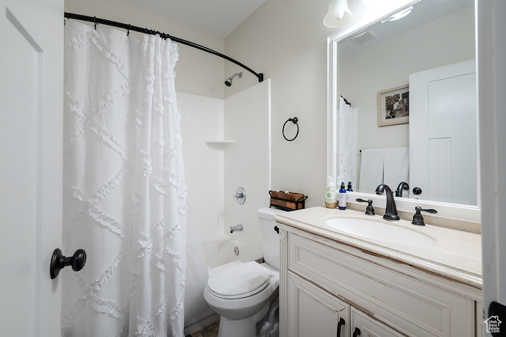 8768 N PEPPERGRASS DR Eagle Mountain, UT 84005