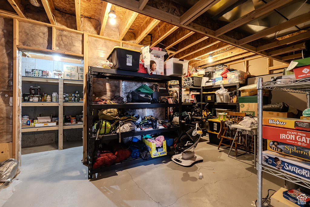 8768 N PEPPERGRASS DR Eagle Mountain, UT 84005