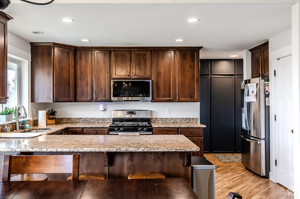 8768 N PEPPERGRASS DR Eagle Mountain, UT 84005