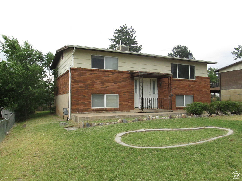 2664 W 5175 S Roy, UT 84067